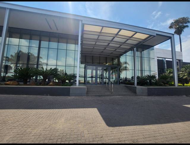 1,731M² OFFICE TO LET IN NOORDWYK